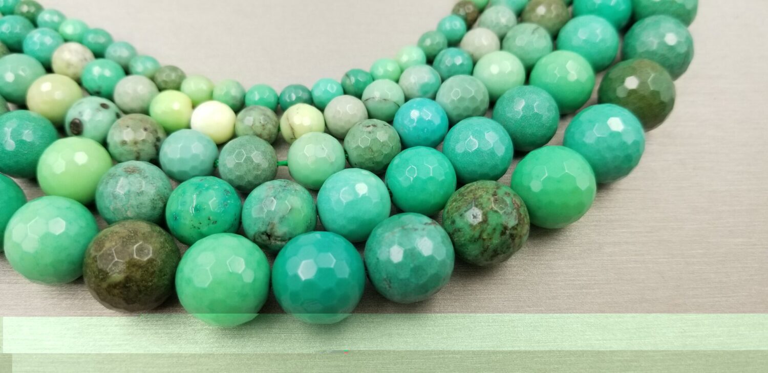 thumbnail image 2 of New 6MM 8MM 10MM 12mm Natural Green Emerald Round Gems Loose Beads 2 of 14