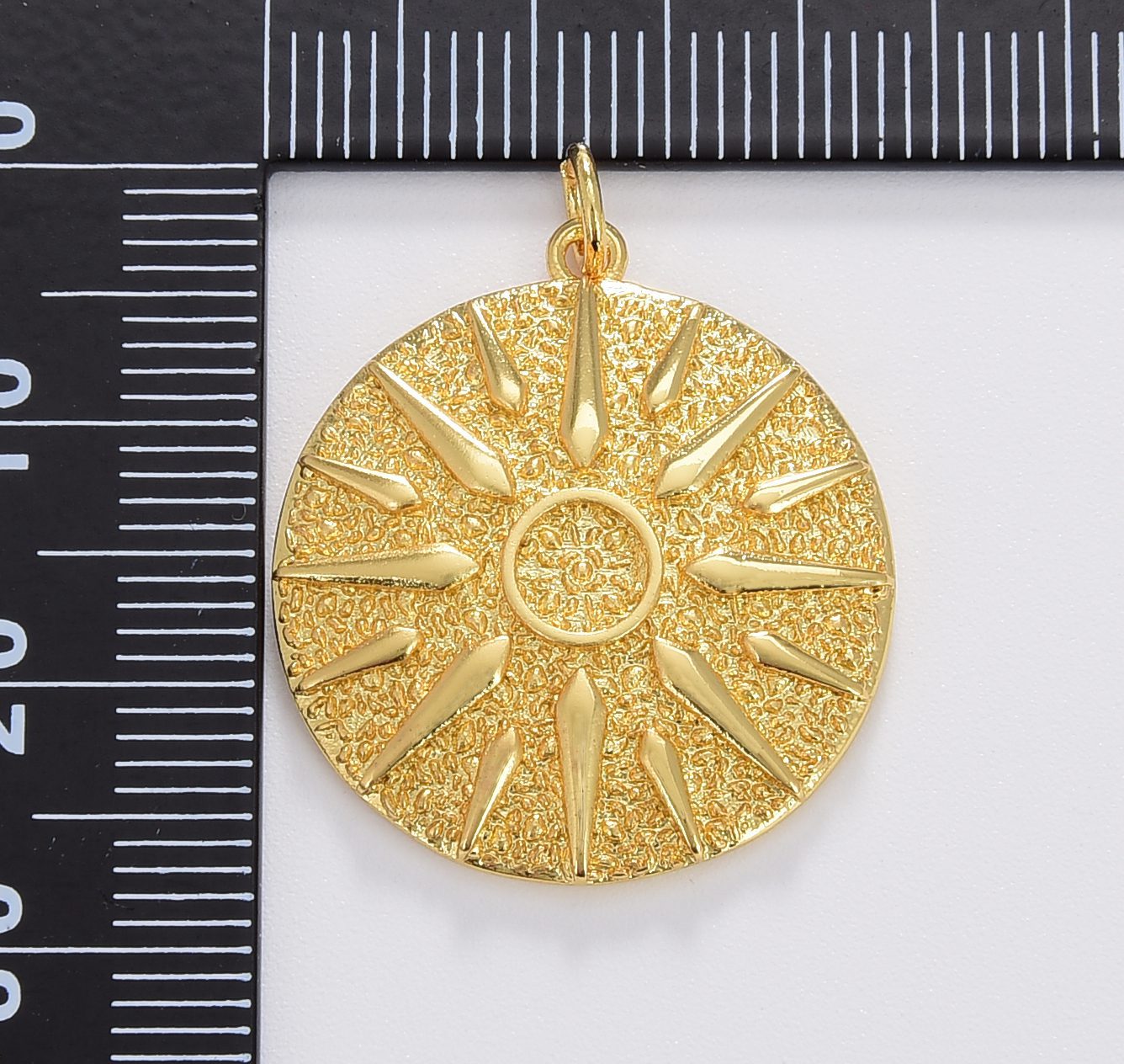 Sun Flower Charms, Gold SunFlower Pendant, Dainty Flower Charm, Small  Medallion Charm for Necklace Floral Flower Jewelry I-739