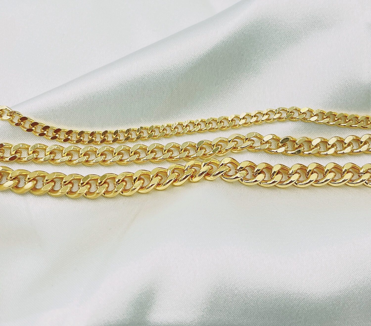 Chevron Enamel Chain by Yard, Gold Filled Paperclip Chain by Foot,  Wholesale Bulk Roll Chain for Bracelet Necklace Jewelry Making, CH301 -  BeadsCreation4u