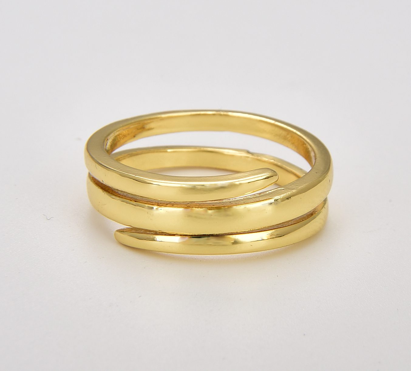 Fancy Men Gold Non Adjustable Gold Ring (Pack-1)