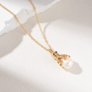 Freshwater Pearl Octopus Necklace in Gold Filled, Natural Oval Pearl Ocean Animals Pendant Necklace, Birthday Gift for Her, NL017