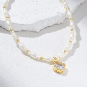 Freshwater Pearl Necklace with Square Charm, Gold Filled Beaded Choker for Women, Dainty Minimalist Elegant Jewelry Gift for Her, NL098