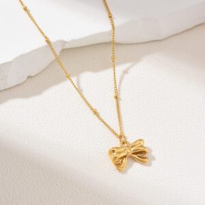 Gold Filled Butterfly Pendant Necklace, Dainty Beaded Chain, Minimalist Stainless Steel Jewelry, Elegant Layering Gift for Her, SNL027