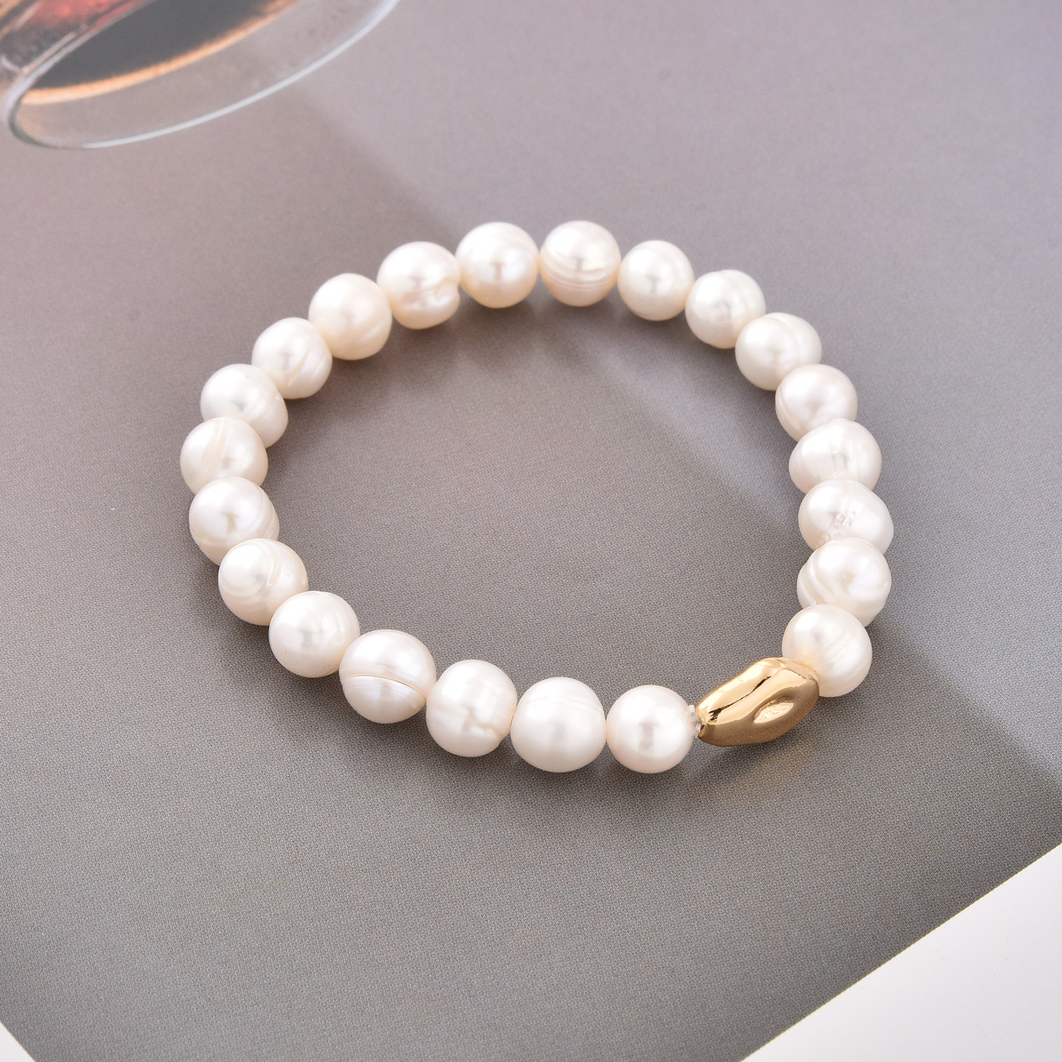 Real Pearl Bracelet, White Pearl Stretch Bracelet with Gold Filled Accent Bead, Minimalist Bridal Jewelry Gift for Her, BR108 - Image 3
