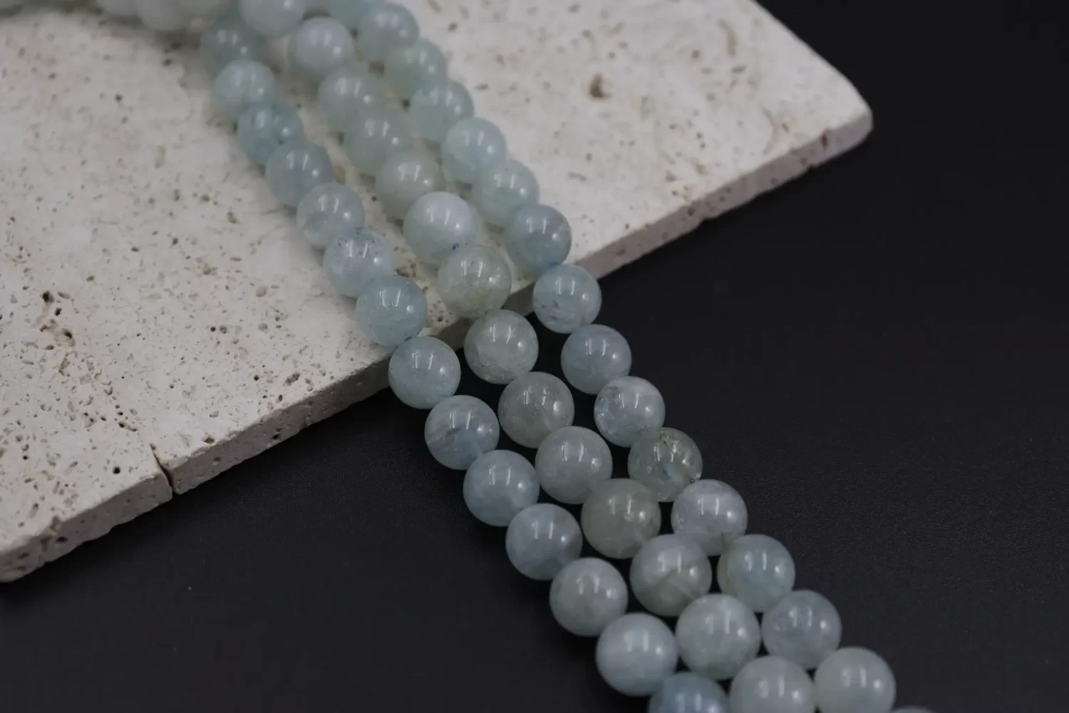 AAA Aquamarine 10mm Round Beads Strand 15.5 Inch Pale Blue Gemstone Jewelry Making GRN823