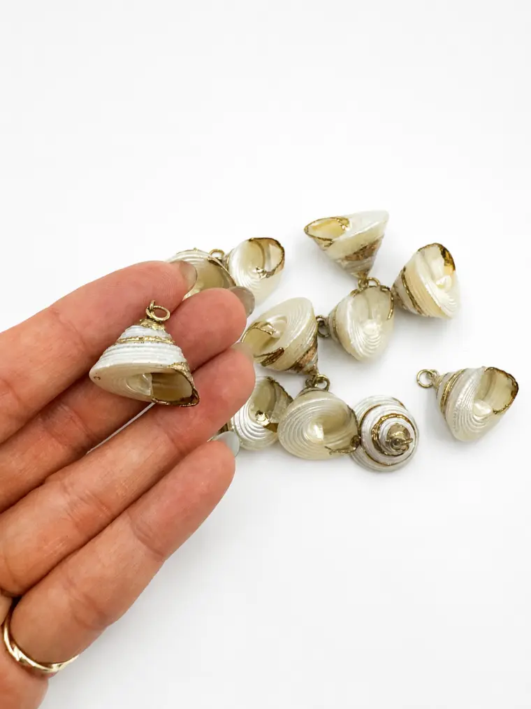 Gold Filled Natural Shell Pendant, Real Spiral Seashell Charm, Ocean Shell Connector, Coastal Beach Jewelry Supply, Gift for Her, CP2513 - Image 2